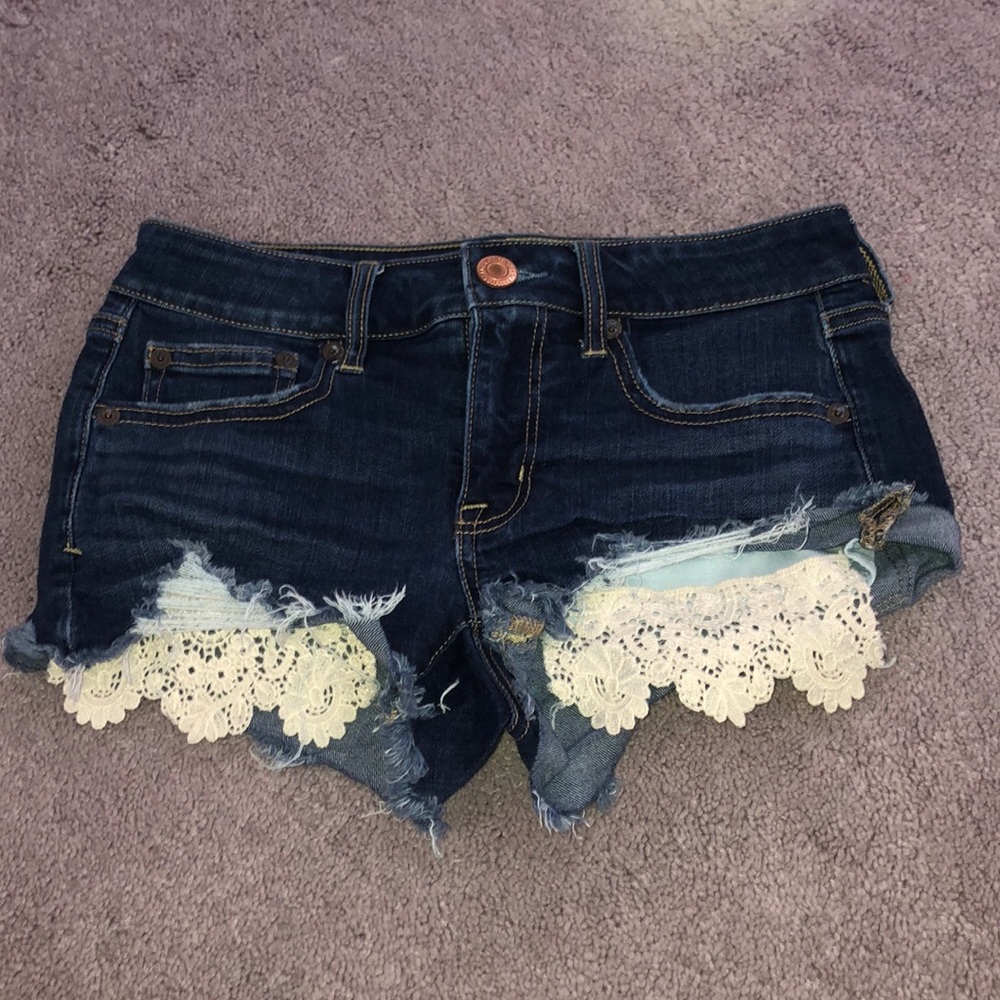 Jean shorts w/ lace pockets
